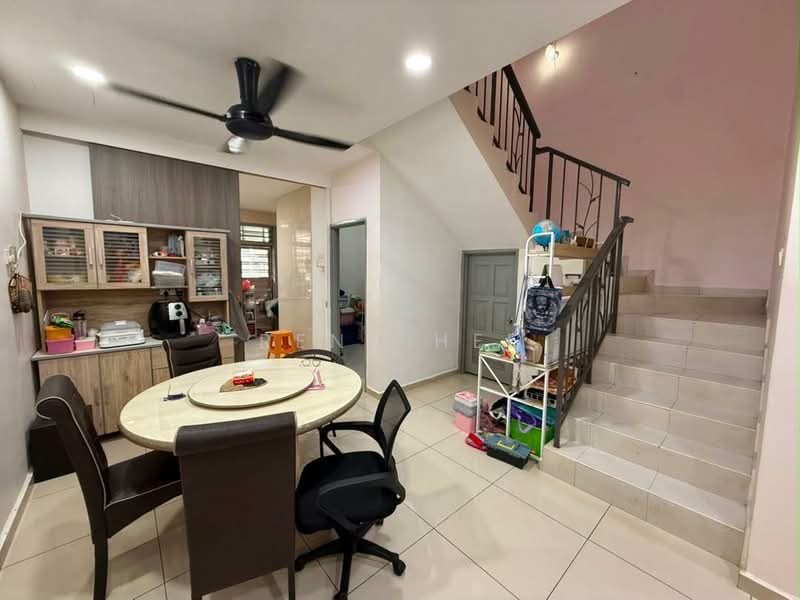 2-storey Terraced House for Sale in Austin Crest (Johor Bahru) - Reny Hee - Dining Room - PropertyGuru.com.my