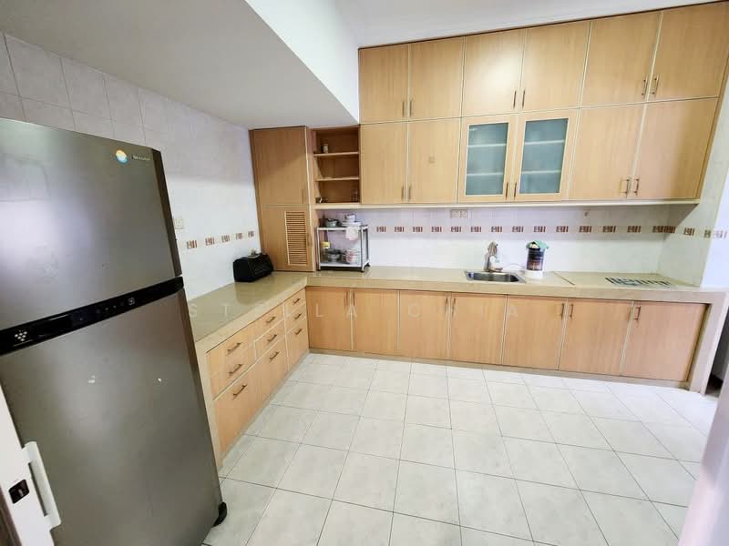 2-storey Terraced House for Rent in Bandar Baru Permas Jaya (Permas Jaya) - Stella Chia - Kitchen - PropertyGuru.com.my