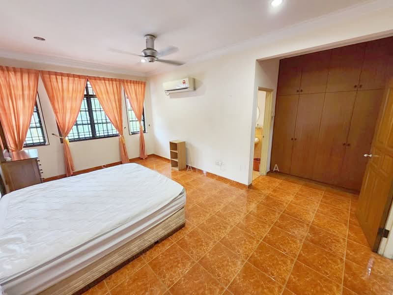 2-storey Terraced House for Rent in Bandar Baru Permas Jaya (Permas Jaya) - Stella Chia - Bedroom - PropertyGuru.com.my
