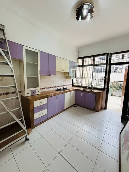 Rumah Teres 2-Tingkat untuk Dijual di Taman Setia Indah (Tebrau) - Reny Hee - Kitchen - PropertyGuru.com.my