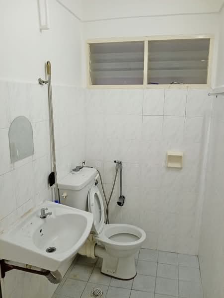 Apartment for Rent at Taman Pekaka Block 31 - Weng Sern - Bathroom - PropertyGuru.com.my