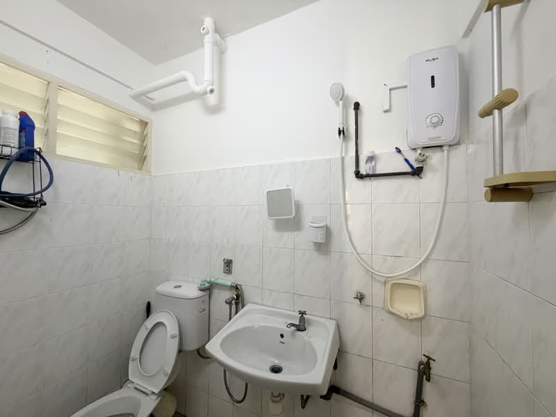 Apartment for Rent at Taman Pekaka Block 31 - Weng Sern - PropertyGuru.com.my