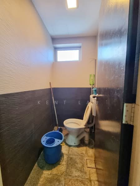 Kondominium untuk Dijual di The Tamarind - Kent Lau - Bathroom - PropertyGuru.com.my