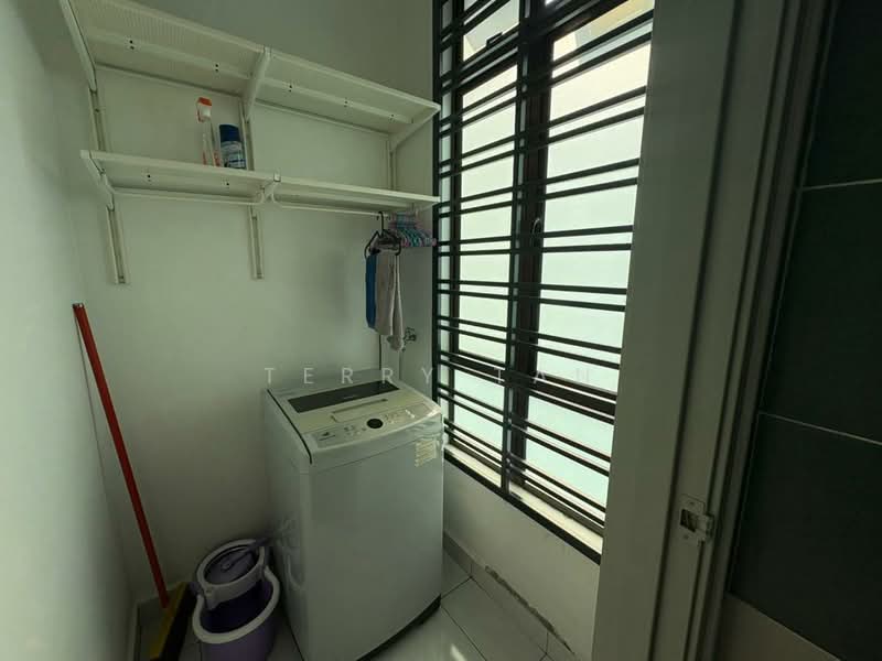 Rumah Teres 2 Tingkat untuk Dijual di Taman Kempas (Tampoi) - Terry Tan - Interior - PropertyGuru.com.my