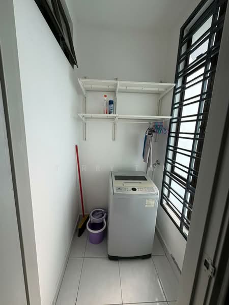 Rumah Teres 2 Tingkat untuk Dijual di Taman Kempas (Tampoi) - Terry Tan - Interior - PropertyGuru.com.my