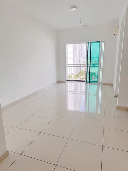 Kondominium untuk Dijual di Solaria Residences - Vincent Ooi - Living Room - PropertyGuru.com.my