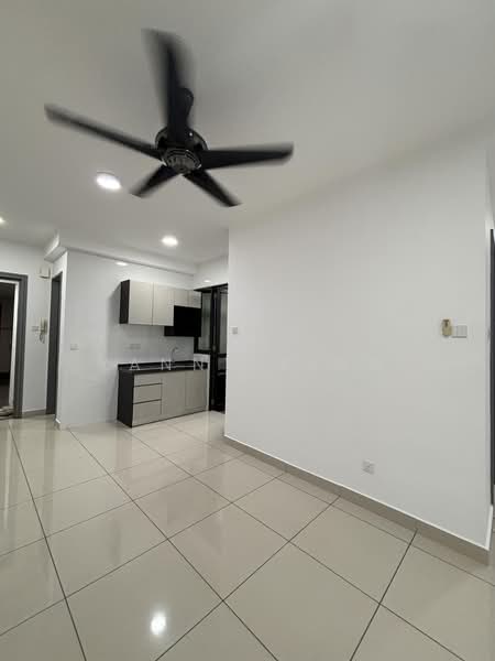 Service Residence for Sale at KL Traders Square - Yanny Siow - Kitchen - PropertyGuru.com.my