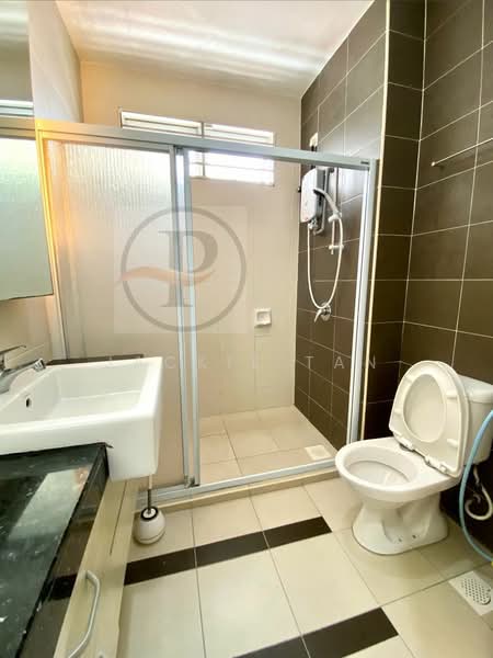 2-storey Terraced House for Sale in Kemuning Utama (Shah Alam) - Jackie Tan - Bathroom - PropertyGuru.com.my