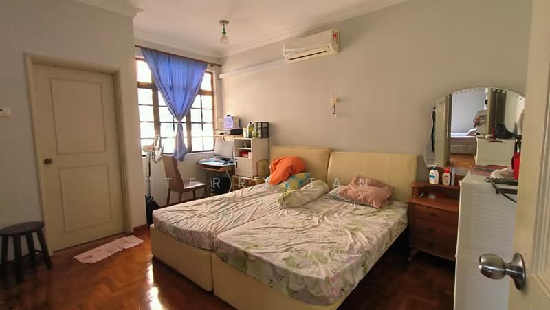 Rumah Teres 2-Tingkat untuk Dijual di Taman Molek (Johor Bahru) - Terry Tan - Bedroom - PropertyGuru.com.my