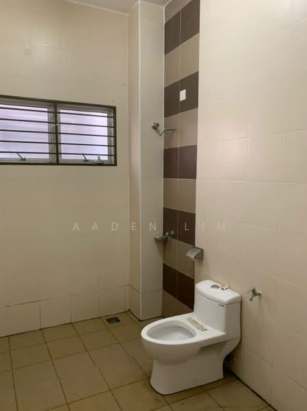 2-storey Terraced House for Sale in Taman Baiduri Dengkil (Dengkil) - Aaden Lim - Bathroom - PropertyGuru.com.my
