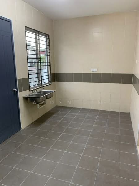 2-storey Terraced House for Sale in Taman Baiduri Dengkil (Dengkil) - Aaden Lim - Kitchen - PropertyGuru.com.my