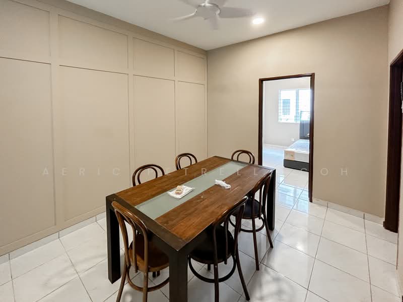 2-storey Terraced House for Rent in Seksyen 24 (Shah Alam) - Aeric Petrelli Goh - Dining Room - PropertyGuru.com.my