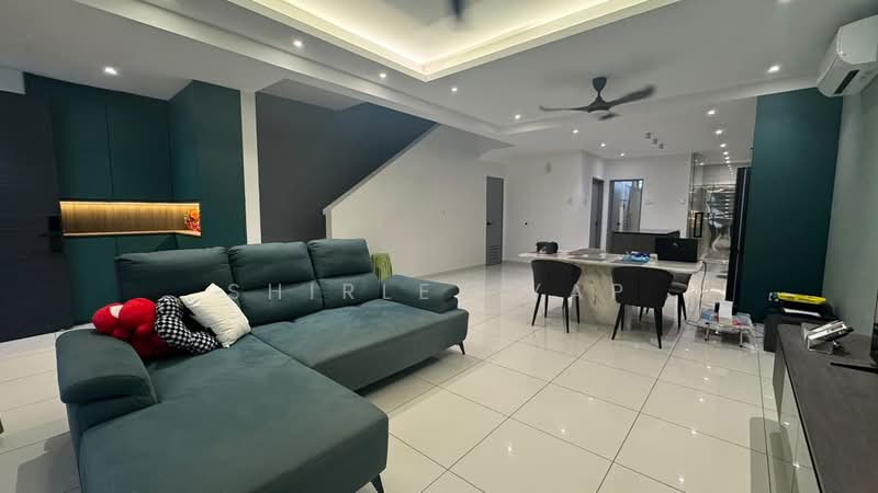 Rumah Teres 2 Tingkat untuk Dijual di Taman Sutera Utama (Skudai) - Shirley Yap - Living Room - PropertyGuru.com.my