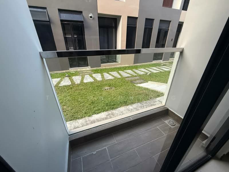 2-storey Terraced House for Sale in Puteri Harbour (Iskandar Puteri (Nusajaya)) - Tuxton Phiong - Exterior - PropertyGuru.com.my