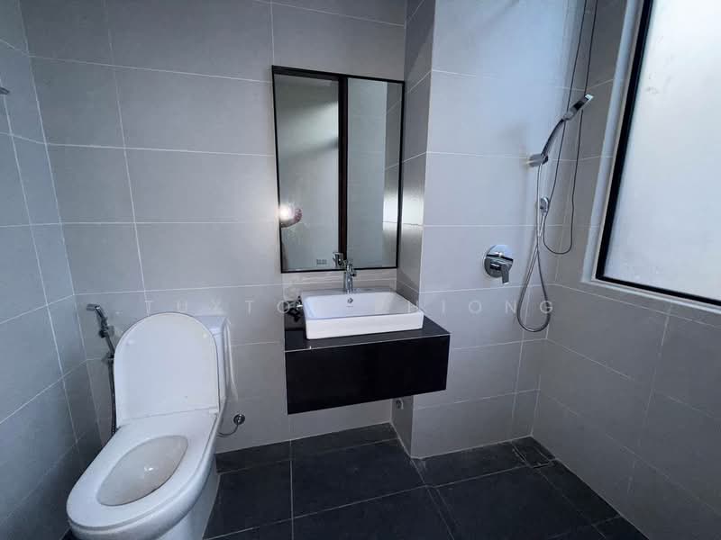 2-storey Terraced House for Sale in Puteri Harbour (Iskandar Puteri (Nusajaya)) - Tuxton Phiong - Bathroom - PropertyGuru.com.my