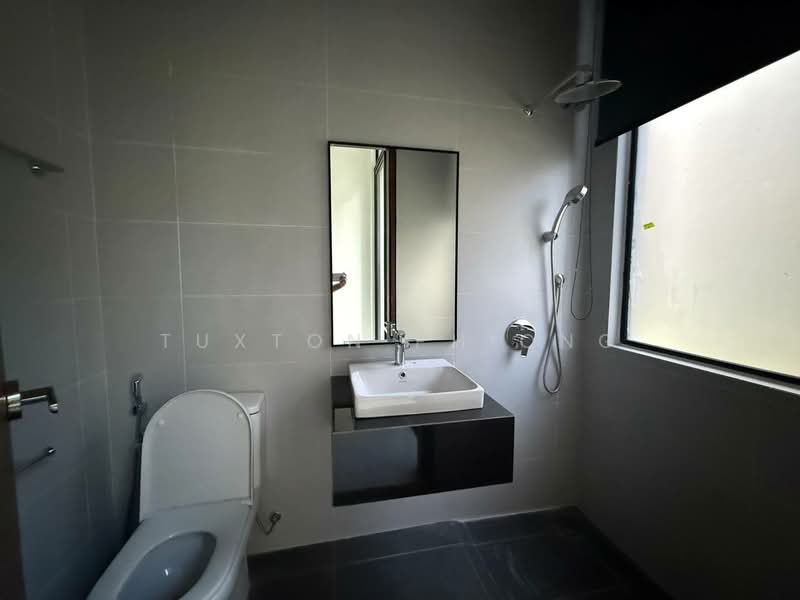 2-storey Terraced House for Sale in Puteri Harbour (Iskandar Puteri (Nusajaya)) - Tuxton Phiong - Bathroom - PropertyGuru.com.my