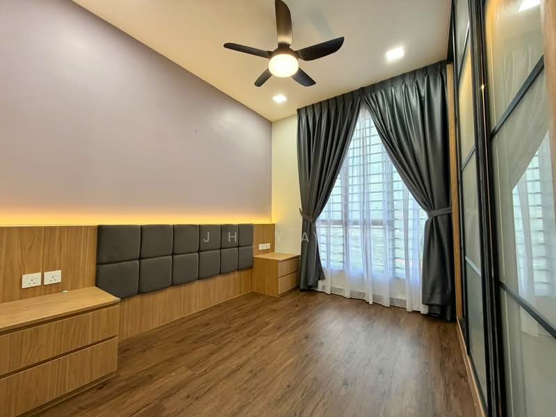 Service Residence for Sale at Veranda Residence - JH Yap - Bedroom - PropertyGuru.com.my