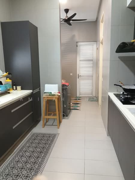 Rumah Banglo untuk Dijual di Ampang Jaya (Ampang) - Kamisah Khalid - Kitchen - PropertyGuru.com.my