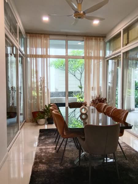 Rumah Banglo untuk Dijual di Ampang Jaya (Ampang) - Kamisah Khalid - Dining Room - PropertyGuru.com.my