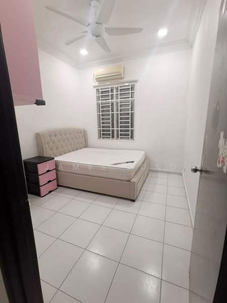 Cluster House for Sale in Bukit Indah (Iskandar Puteri (Nusajaya)) - James Bong - Bedroom - PropertyGuru.com.my