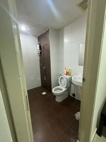 Condominium for Rent at Lido Residency - Kenneth Low - Bathroom - PropertyGuru.com.my