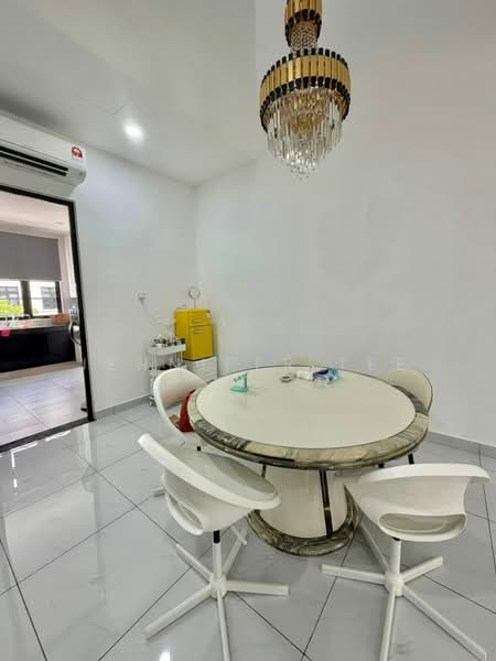 2.5-storey Terraced House for Rent in Iskandar Puteri (Nusajaya) (Johor) - Jennifer Tee - Dining Room - PropertyGuru.com.my