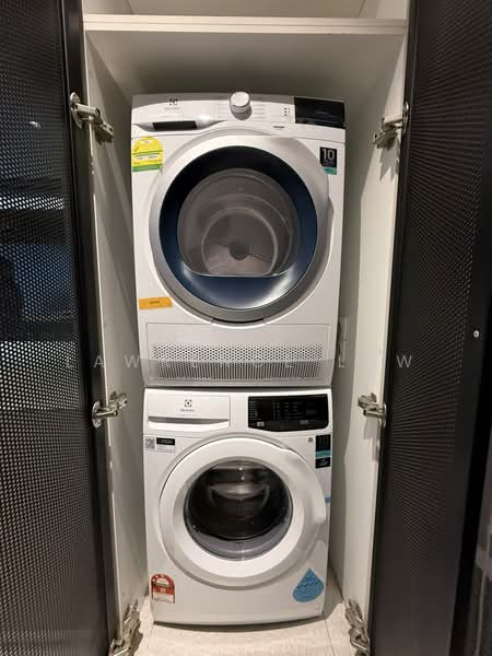 Service Residence for Rent at Millerz Square Serviced Residence - Lawrence Law - Interior - PropertyGuru.com.my