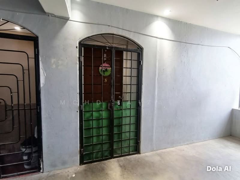 Rumah Flat untuk Dijual di Kelompok Bunga Raya - Mohd Faizal - Entrance - PropertyGuru.com.my