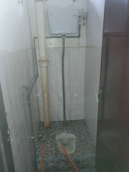 Shop for Rent in Taman Sungai Chua (Kajang) - Melvin . - Bathroom - PropertyGuru.com.my