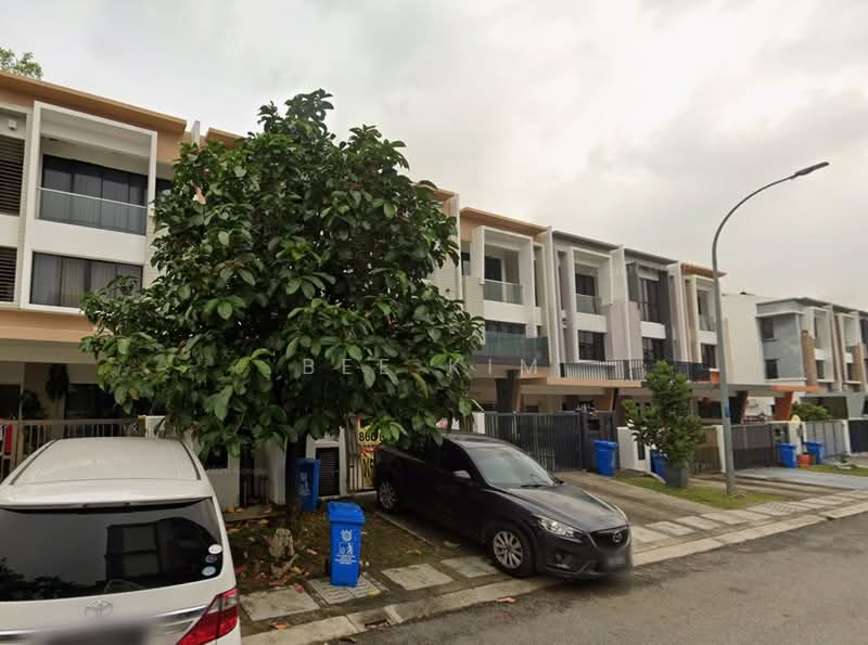3-storey Terraced House for Sale in Shah Alam (Selangor) - Bee Kim - Exterior - PropertyGuru.com.my
