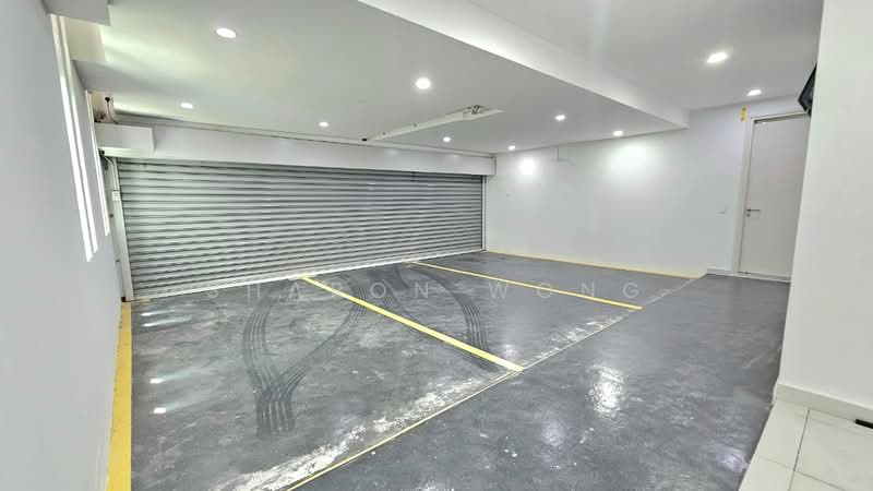 Bungalow House for Sale in Gelugor (Penang) - Sharon Wong - Car Park - PropertyGuru.com.my