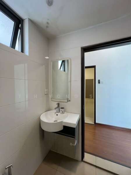 Service Residence for Rent at SkyVille 8 @ Benteng 8 - Teh Yong San - Bathroom - PropertyGuru.com.my