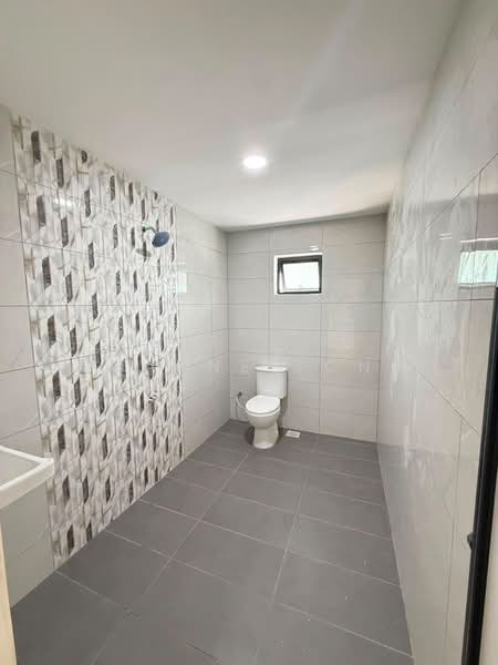 Semi-Detached House for Sale in Pasir Gudang (Johor) - Joanne Yong - Bathroom - PropertyGuru.com.my