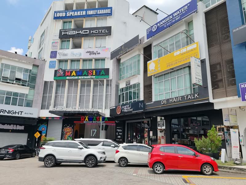 Kedai untuk Dijual di Johor Bahru (Johor) - See Yin . - Exterior - PropertyGuru.com.my