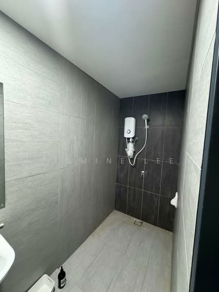 Service Residence for Rent at Lakeview Suites @ Edumetro - Jasmine Lee - Bathroom - PropertyGuru.com.my