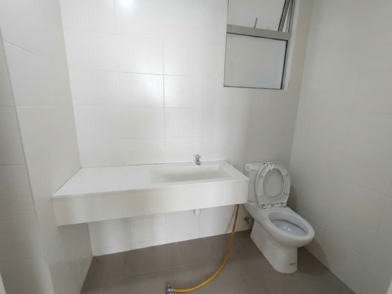 Service Residence for Sale at Platinum Lake PV 21 - Yanny Siow - Bathroom - PropertyGuru.com.my
