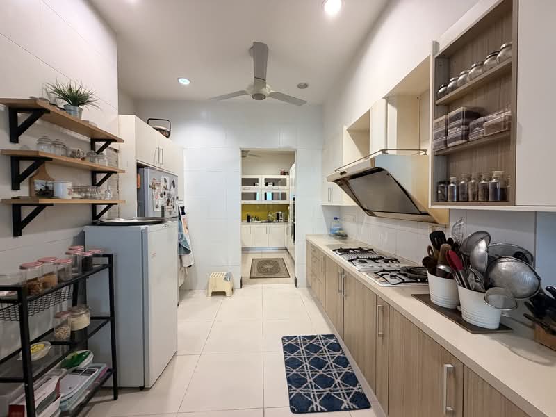 Rumah Berkembar untuk Dijual di Desa Sri Hartamas (Sri Hartamas) - Edison Gan - Kitchen - PropertyGuru.com.my