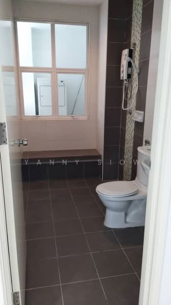 Kondominium untuk Dijual di 3 Residen @ Melawati - Yanny Siow - Bathroom - PropertyGuru.com.my