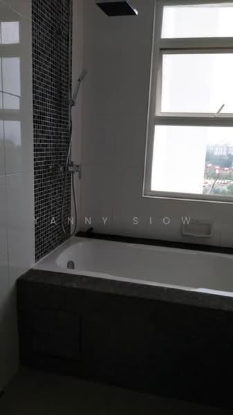 Kondominium untuk Dijual di 3 Residen @ Melawati - Yanny Siow - Bathroom - PropertyGuru.com.my