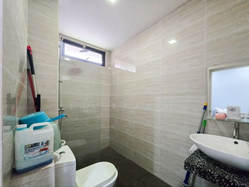 Bungalow for Sale in Alam Damai (Cheras) - Zul Syafiq - Bathroom - PropertyGuru.com.my