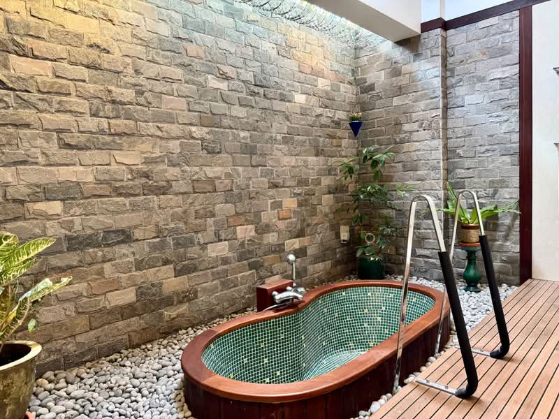 Bungalow for Sale in Leisure Farm (Gelang Patah) - Caleb Yeo - Bathroom - PropertyGuru.com.my