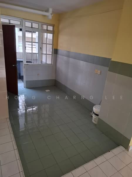 Pangsapuri untuk Disewa di Tanjong Puteri Apartment - Hong Charng Lee - Kitchen - PropertyGuru.com.my