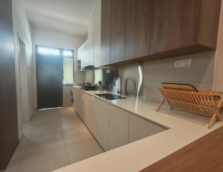 2-storey Terraced House for Sale in Bandar Seri Alam (Masai) - Ryan Tan - Kitchen - PropertyGuru.com.my