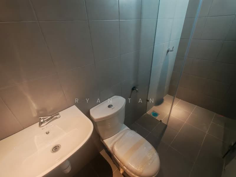 2-storey Terraced House for Sale in Bandar Seri Alam (Masai) - Ryan Tan - Bathroom - PropertyGuru.com.my