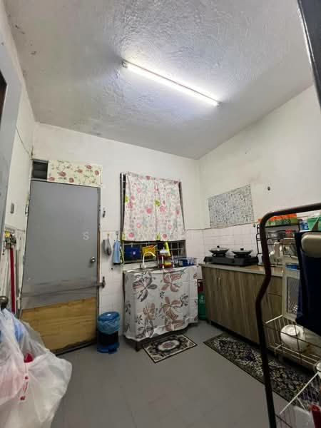 2-storey Terraced House for Sale in Kulai (Johor) - See Yin . - Kitchen - PropertyGuru.com.my