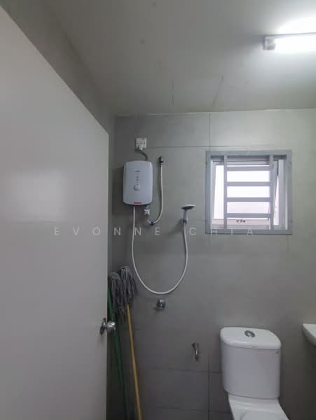 Rumah Teres 2 Tingkat untuk Disewa di Kulai (Johor) - Evonne Chia - Bathroom - PropertyGuru.com.my