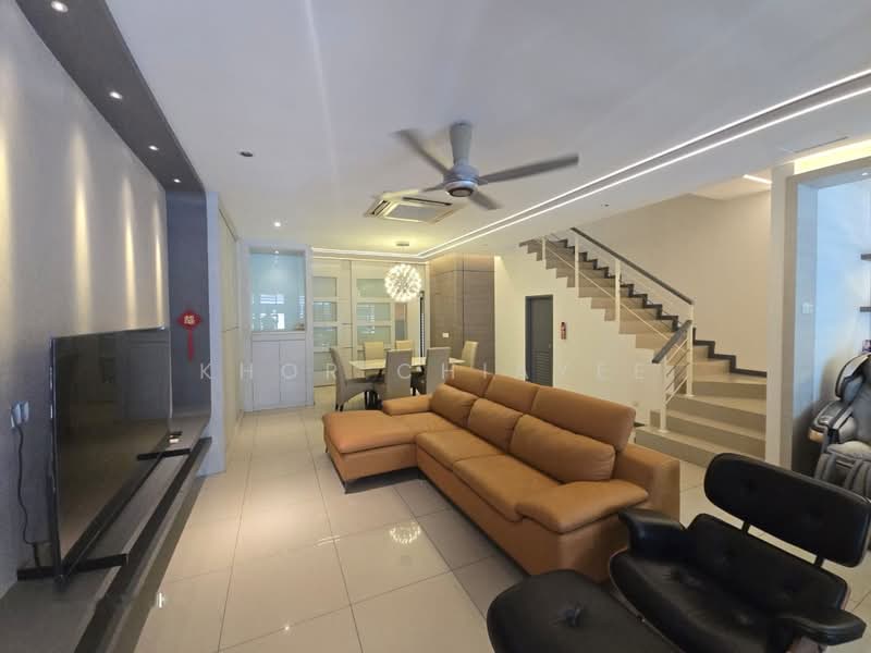 3-storey Terraced House for Sale in Bandar Bayan Bahru (Bayan Lepas) - Khor Chiayee - Living Room - PropertyGuru.com.my