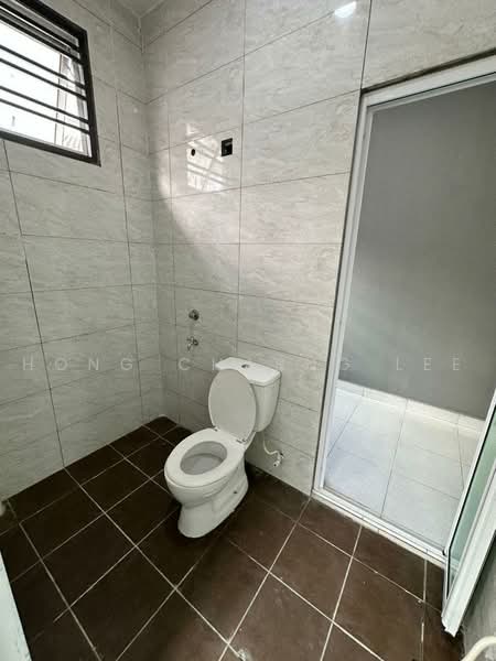 Rumah Teres 2-Tingkat untuk Disewa di Senai (Johor) - Hong Charng Lee - Bathroom - PropertyGuru.com.my