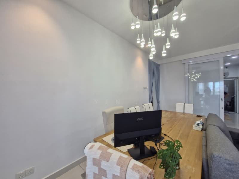 Kondominium untuk Dijual di Lake Vista Residence (Tasik Vista Residen) - Yen . - Living Room - PropertyGuru.com.my