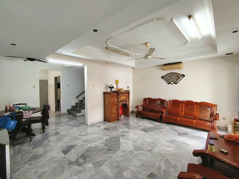 2-storey Terraced House for Sale in Taman Sungai Besi Indah (Seri Kembangan) - Candice Tan - Living Room - PropertyGuru.com.my